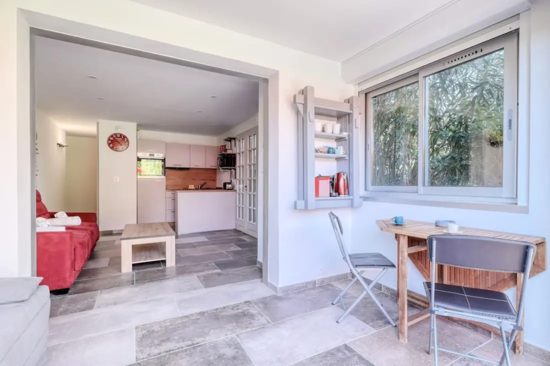 Residence Magnificent, Refait à Neuf, Near Beach & Pool