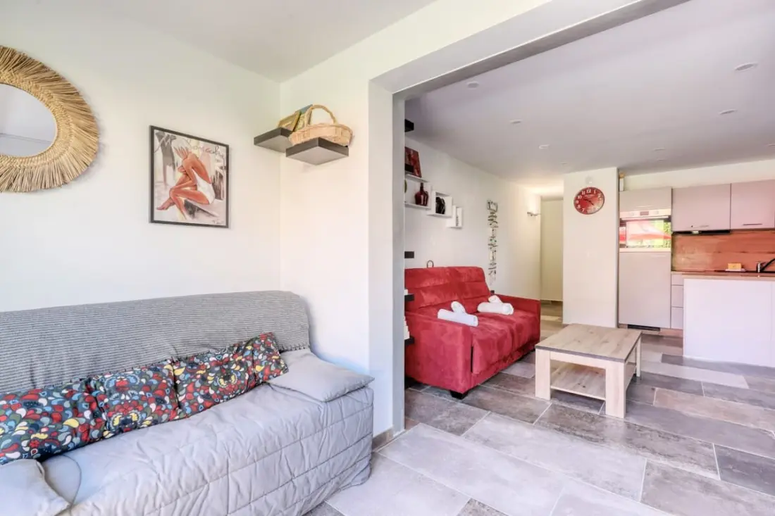 Residence Magnificent, Refait à Neuf, Near Beach & Pool