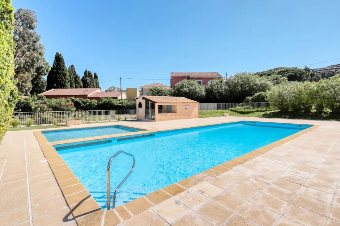 Residence Magnificent, Refait à Neuf, Near Beach & Pool