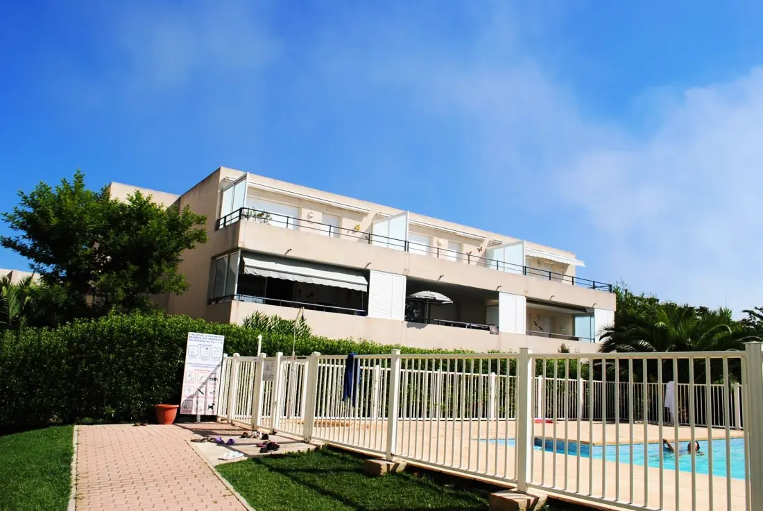 Riviera Residence
