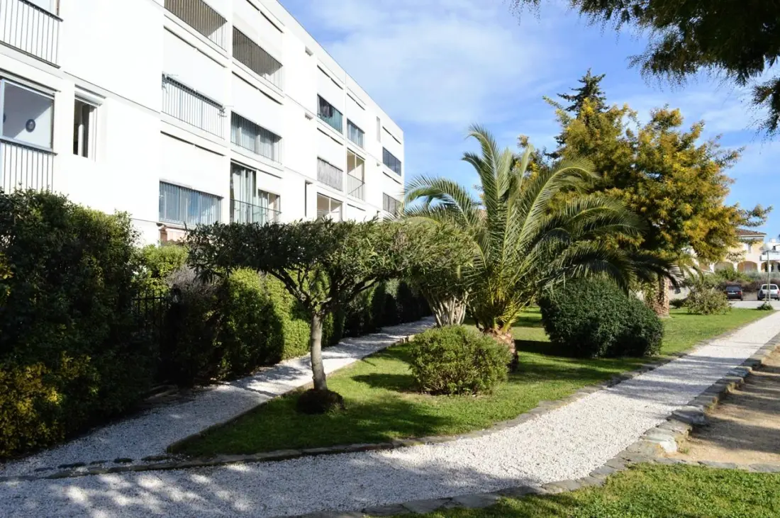 Residence Roses Lauriers (les)