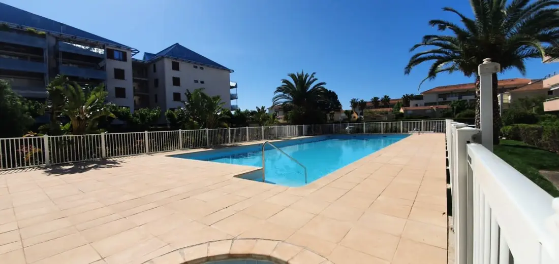 Residence T2 Au Lavandou - Residence med Swimmingpool