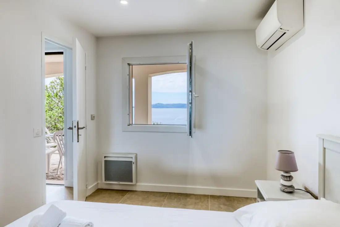 T2 Selvlysende Residence med terrasse og havudsigt – Lavandou, Aiguebelle