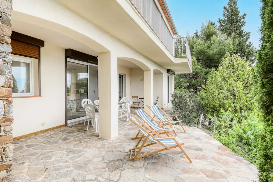 T2 Selvlysende Residence med terrasse og havudsigt – Lavandou, Aiguebelle