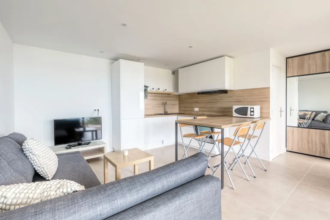 T2 Selvlysende Residence med terrasse og havudsigt – Lavandou, Aiguebelle
