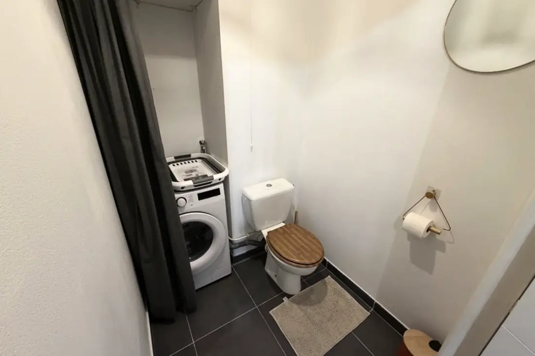 T4 Moderne Residence 7 Pers. Med terrasse og parkering – 10 min strand i Foots