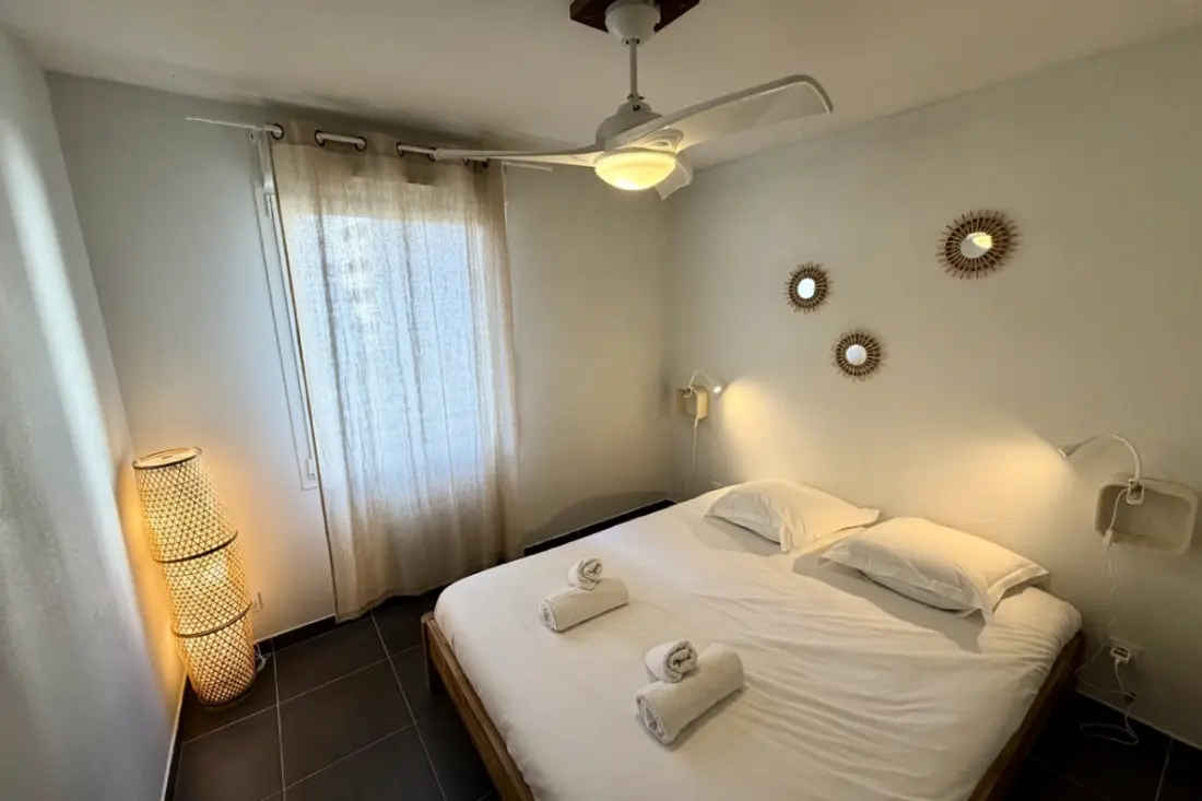 T4 Moderne Residence 7 Pers. Med terrasse og parkering – 10 min strand i Foots