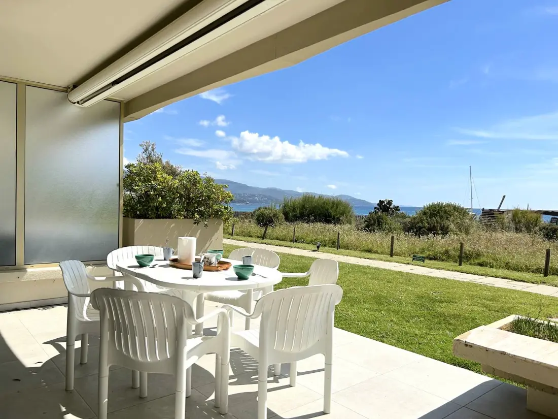 Thalassa Residence