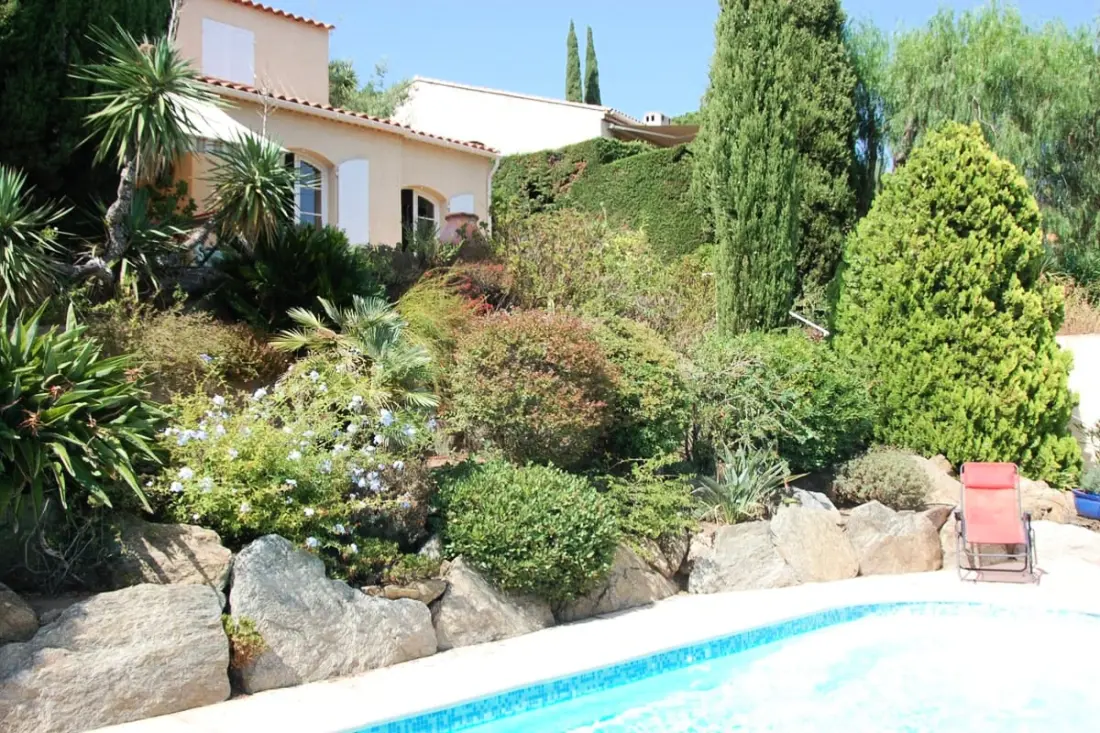 Rezidencia Villa View Sea And Swimming medence Cavalière - 1 Km Beach