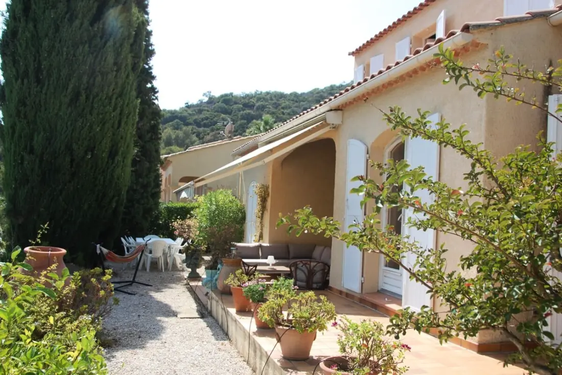 Rezidencia Villa View Sea And Swimming medence Cavalière - 1 Km Beach