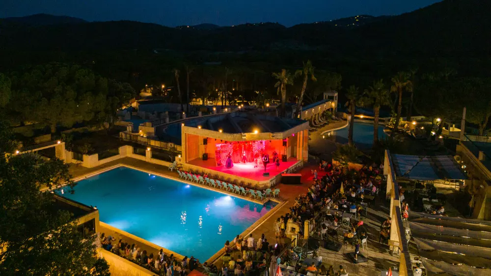 Camping Les Cigales 5 étoiles★★★★★