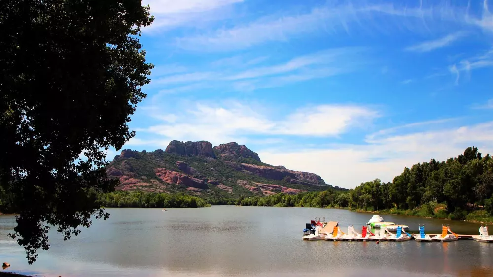 Camping Les Cigales 5 étoiles★★★★★