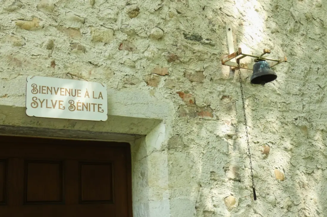 Résidence Chartreuse De La Sylva Benite, Gîte De Characterère Grande Capacité