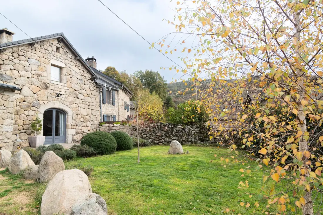 Gîte de France Gîte de la cascade 6/8 pers à rûnes 3 épis