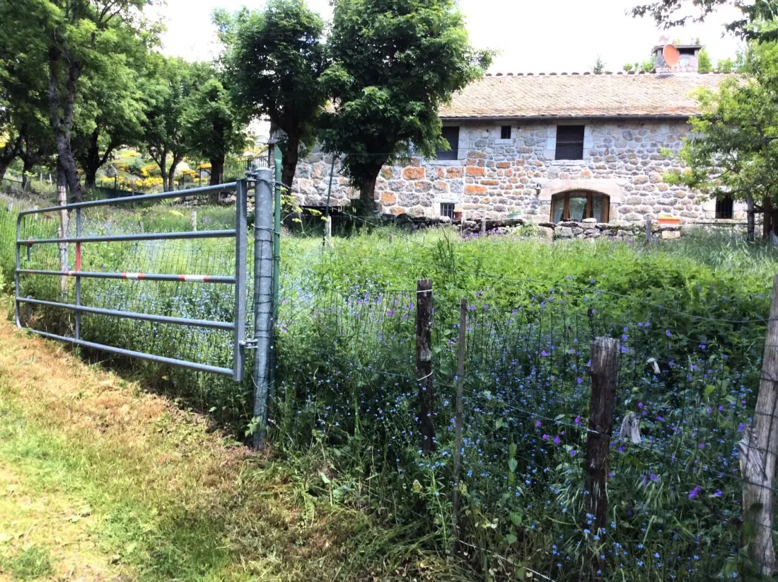 Gite de France Gite de Montgros 2 Ohren