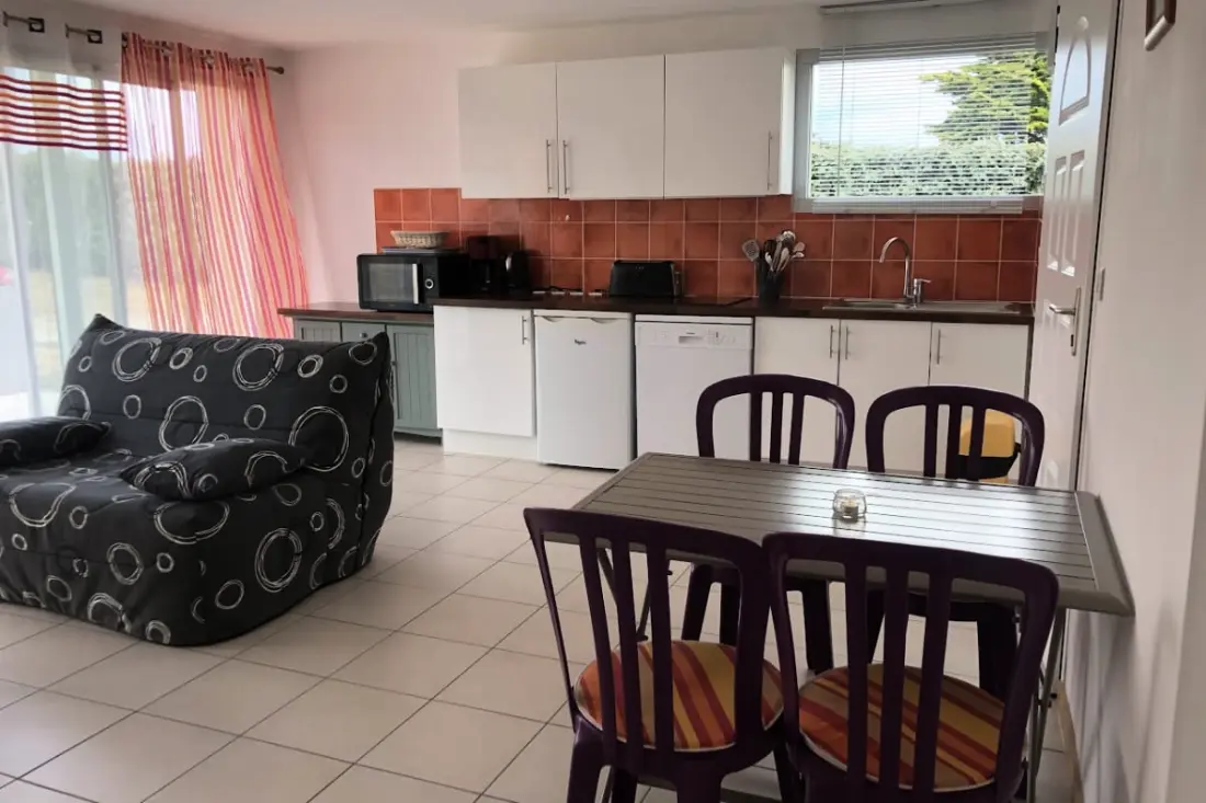 Kényelmes apartman De La Mer közelében