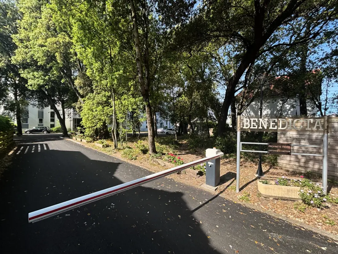 Benedicta Residence