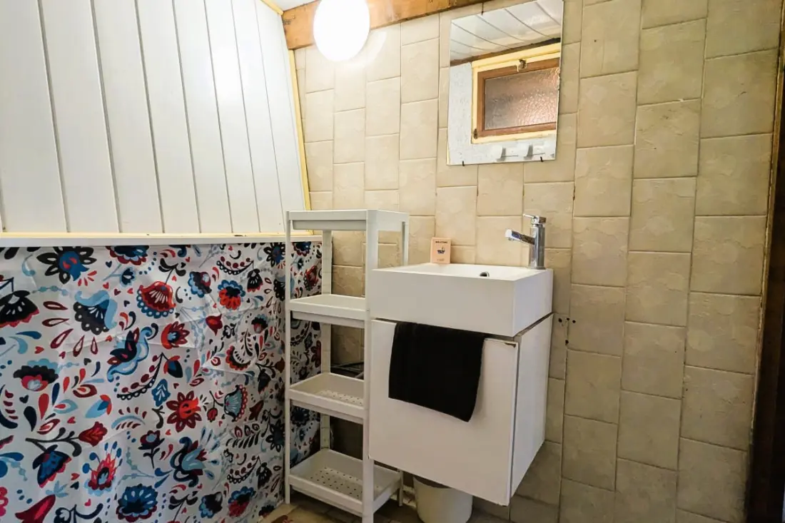 Perched Cabanon Fent a tengeren