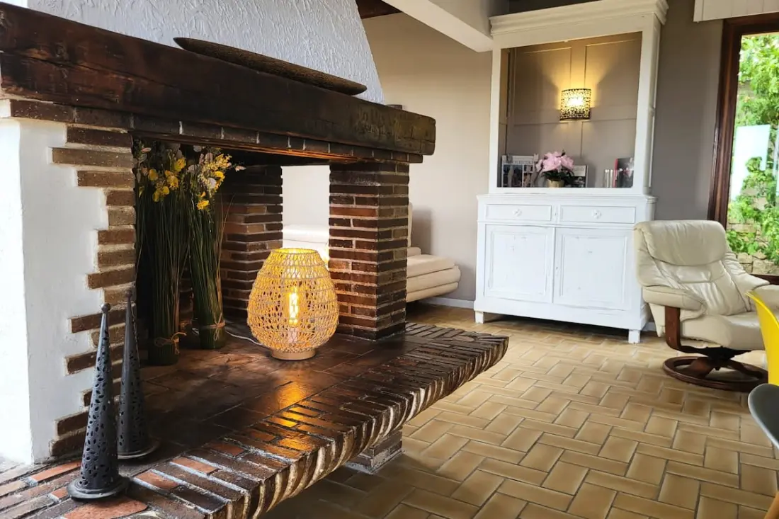 Nagy Kényelmes és Luminous Villa Pool