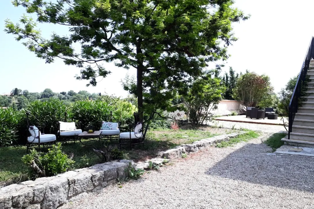 Lovely Ac Apartman 2 Medence és kert