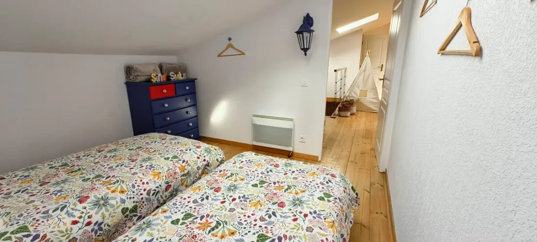 Tulajdonos 22 Pers. Kert és medence