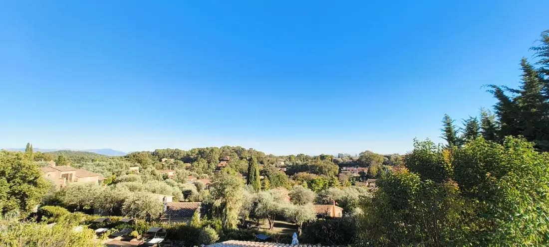 Tulajdonos 22 Pers. Kert és medence
