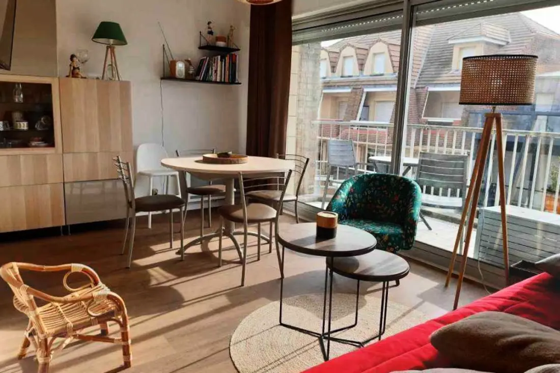 Világos apartman közel a tengerhez