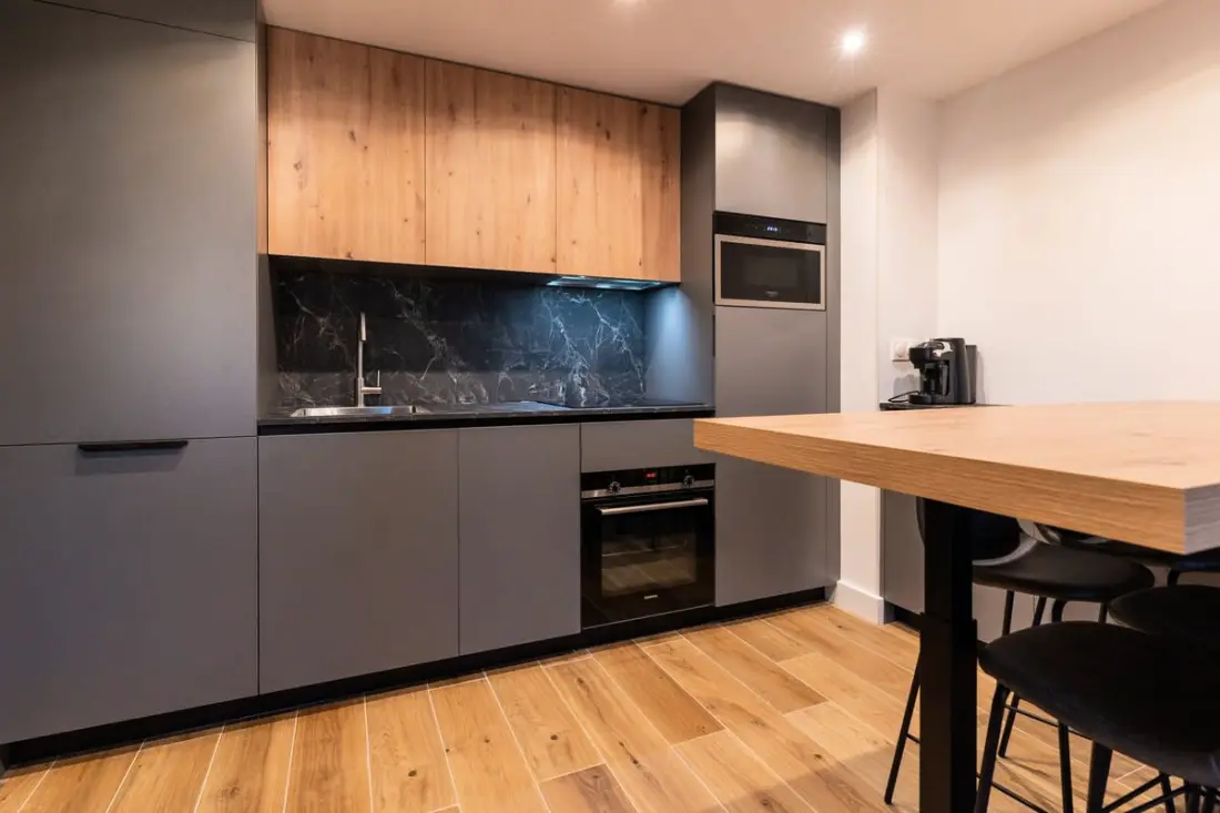Rezidencia felújított apartman 5 személy úszási medence, tenisz és parkoló 232