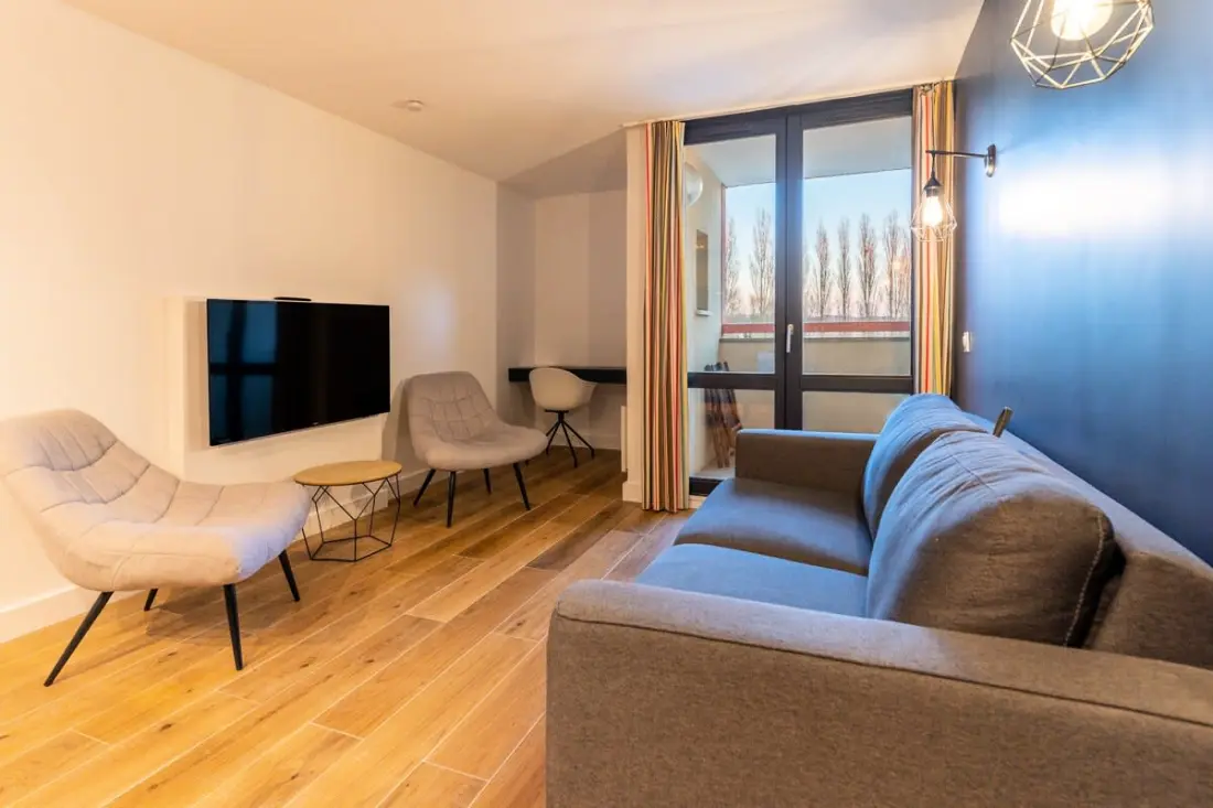 Rezidencia felújított apartman 5 személy úszási medence, tenisz és parkoló 232