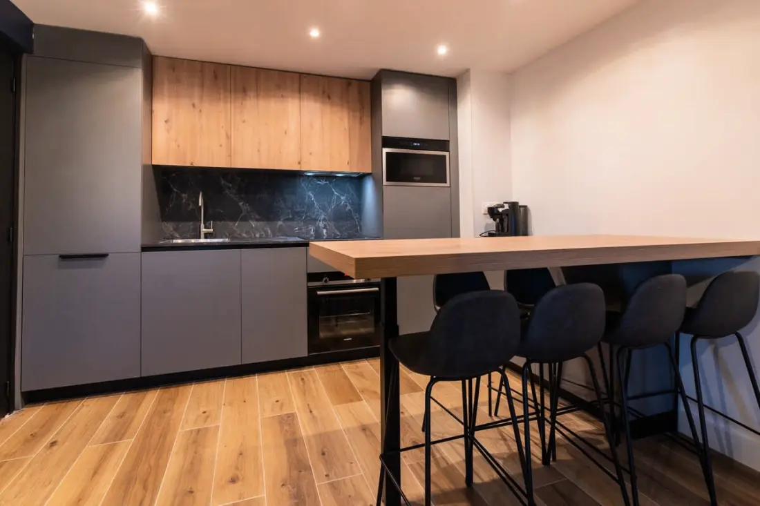 Rezidencia felújított apartman 5 személy úszási medence, tenisz és parkoló 232