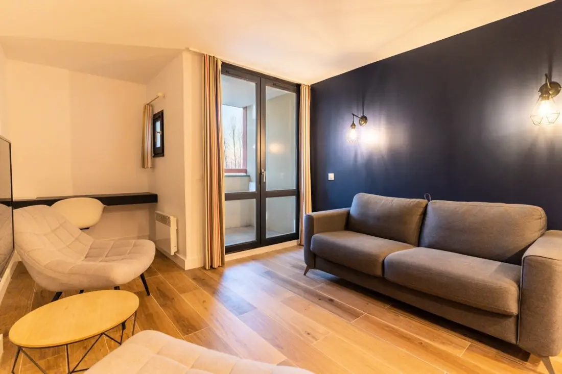 Rezidencia felújított apartman 5 személy úszási medence, tenisz és parkoló 232