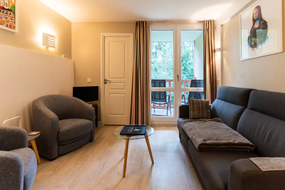 Residence apartman 2 szoba Cabin 6 személy medencével, tenisz, parkoló ingyenes 217