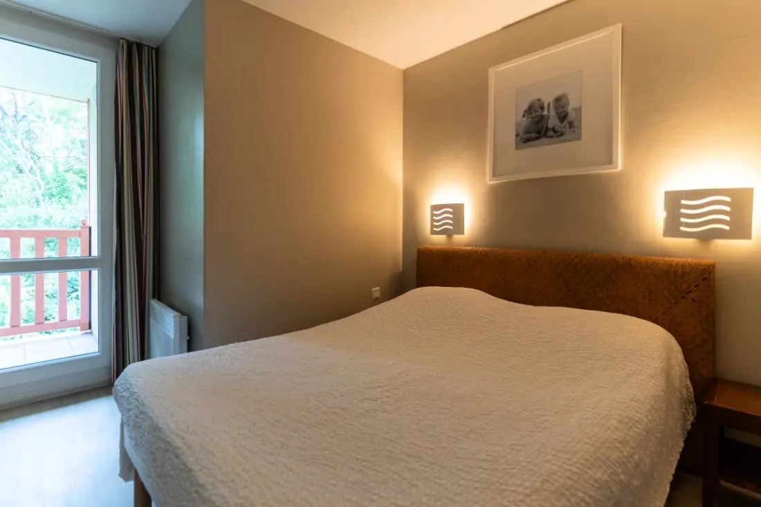 Residence apartman 2 szoba Cabin 6 személy medencével, tenisz, parkoló ingyenes 217