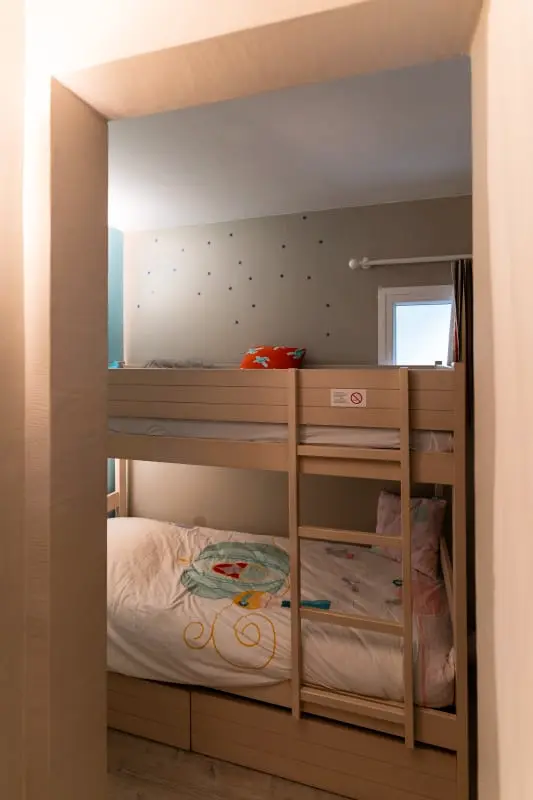 Residence apartman 2 szoba Cabin 6 személy medencével, tenisz, parkoló ingyenes 217