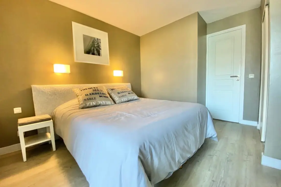 Residence Charming Apartman 5 személy számára úszási medence, parkolás és tenisz