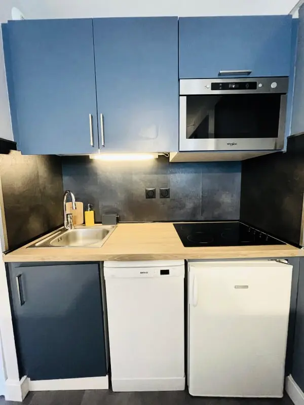 Residence Charming Apartman 5 személy számára úszási medence, parkolás és tenisz