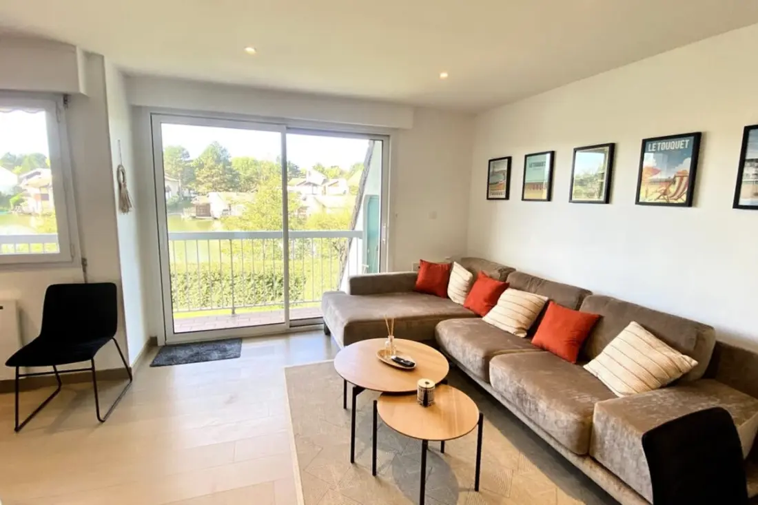 Residence Relaxing stay with Water view. Appt For 6 Luminous and Comfortable Pers