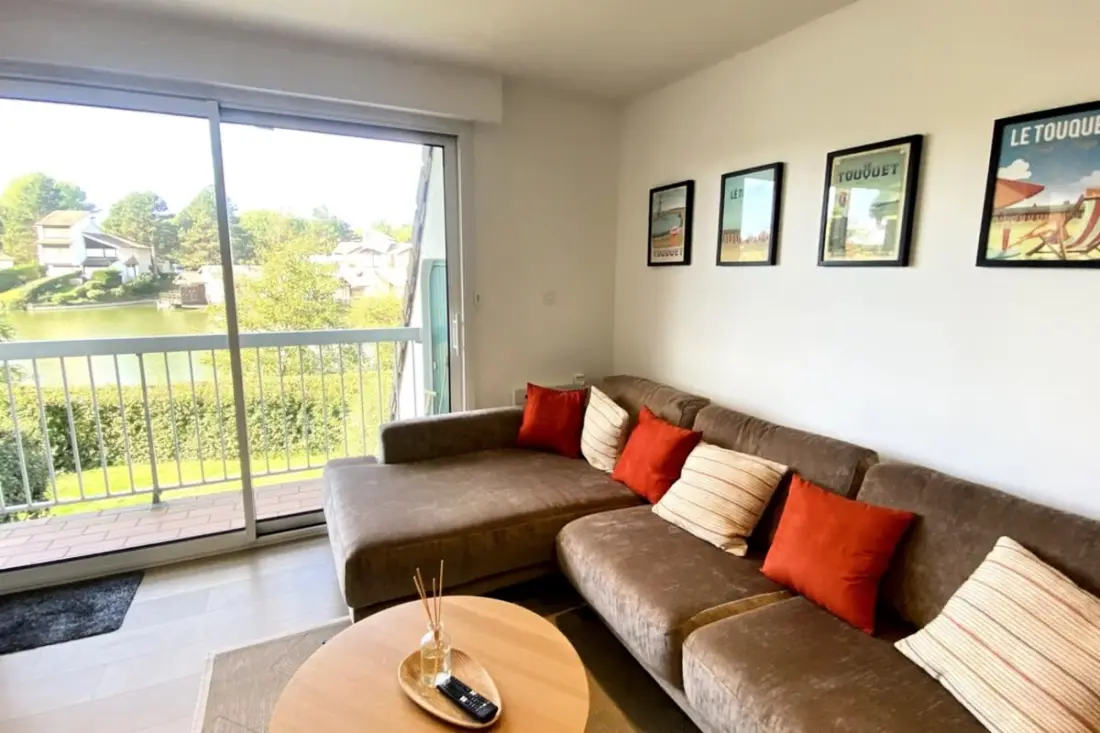 Residence Relaxing stay with Water view. Appt For 6 Luminous and Comfortable Pers
