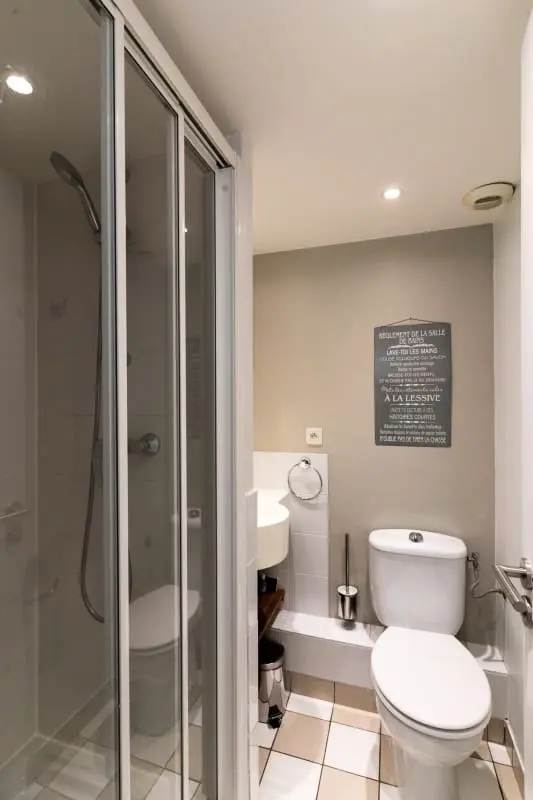 Residence Nagyon szép felújított apartman úszási medencével, tenisz és magán parkolóval 09