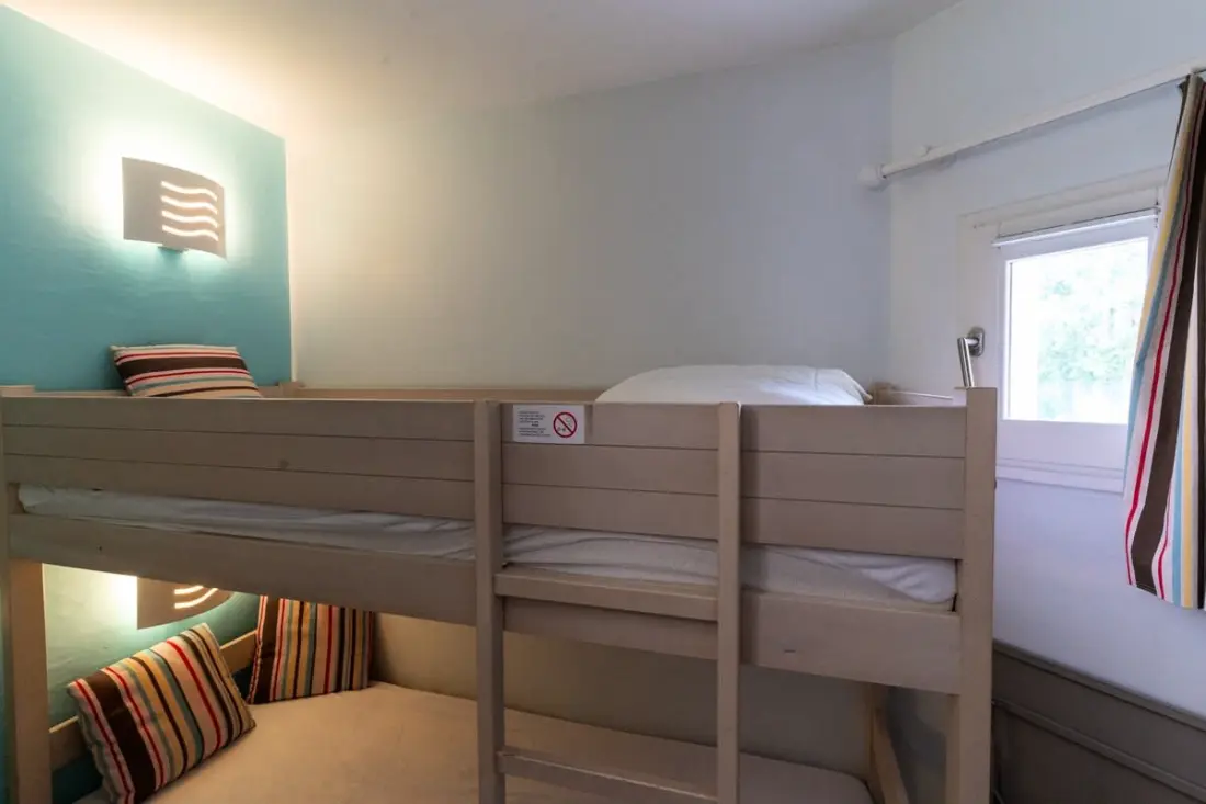 Residence Nagyon szép felújított apartman úszási medencével, tenisz és magán parkolóval 09
