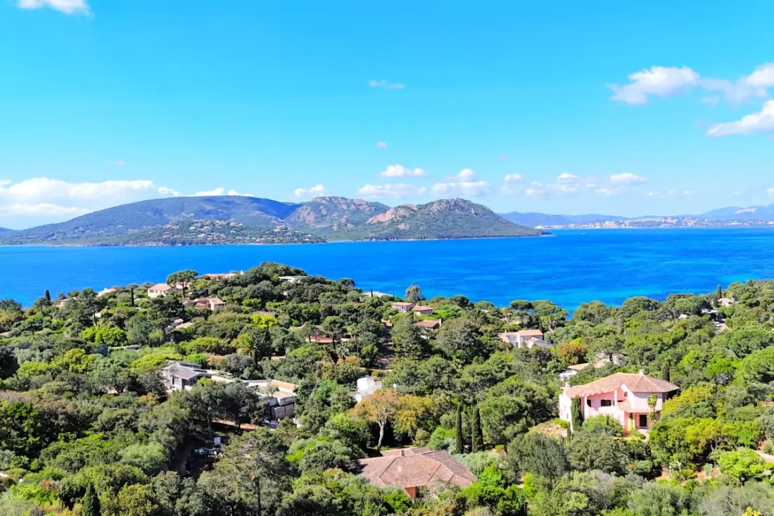 Rezidencia Villa Cala Rossa Di Lecci
