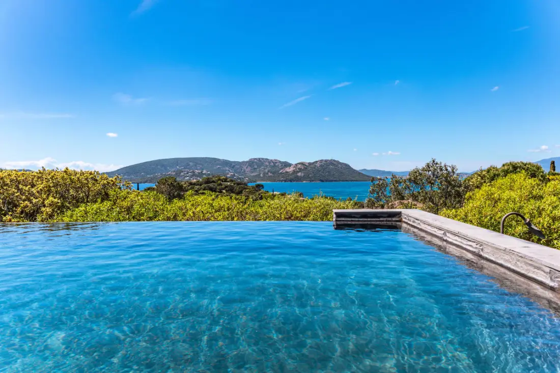 Rezidencia Villa Cala Rossa Di Lecci