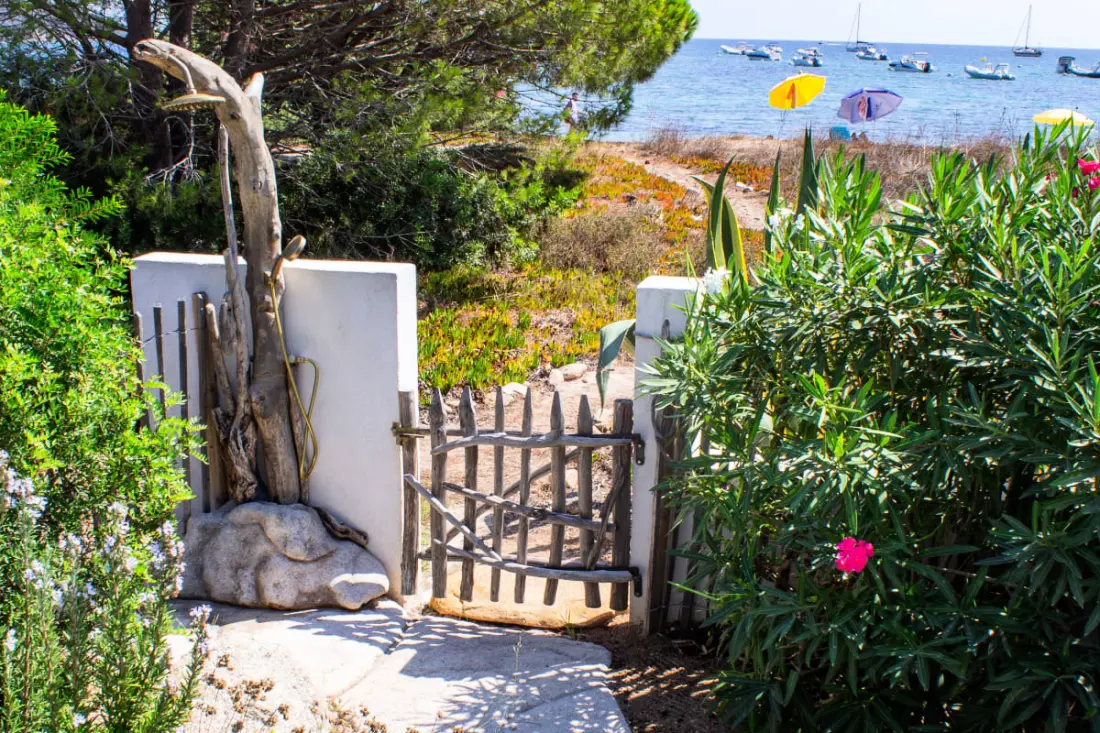Residence Villa San Ciprianu Mare Di Lecci