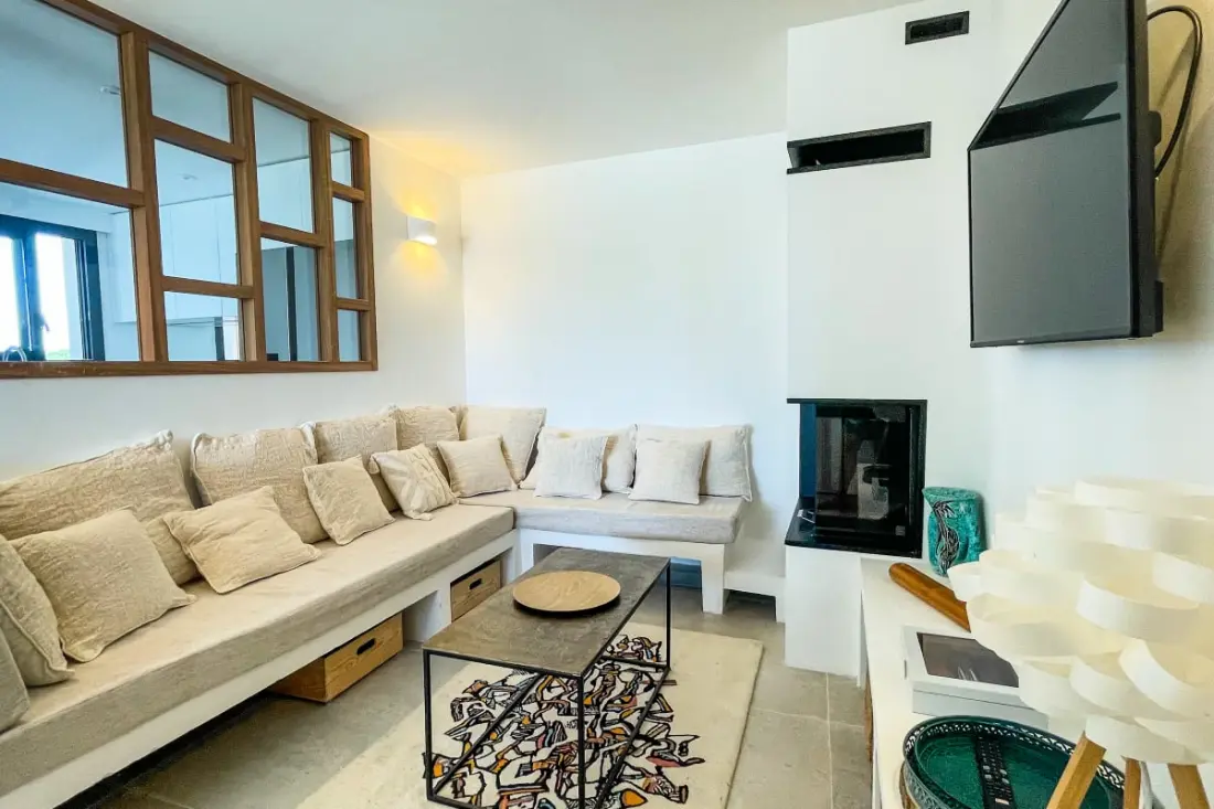 Residence Villa San Ciprianu Mare Di Lecci