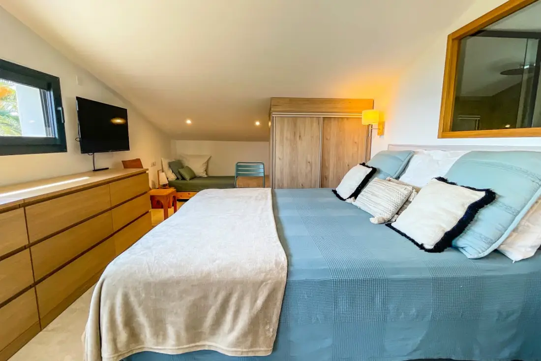 Residence Villa San Ciprianu Mare Di Lecci