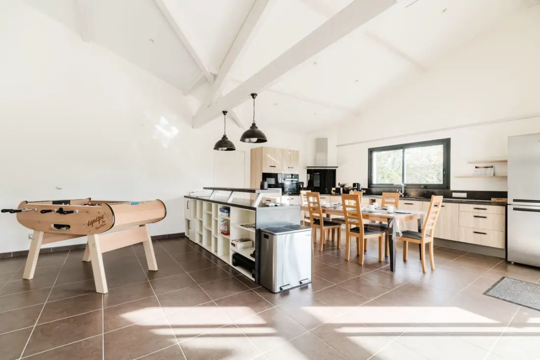Gyönyörű Villa Contemporary 201 M2 úszómedencével