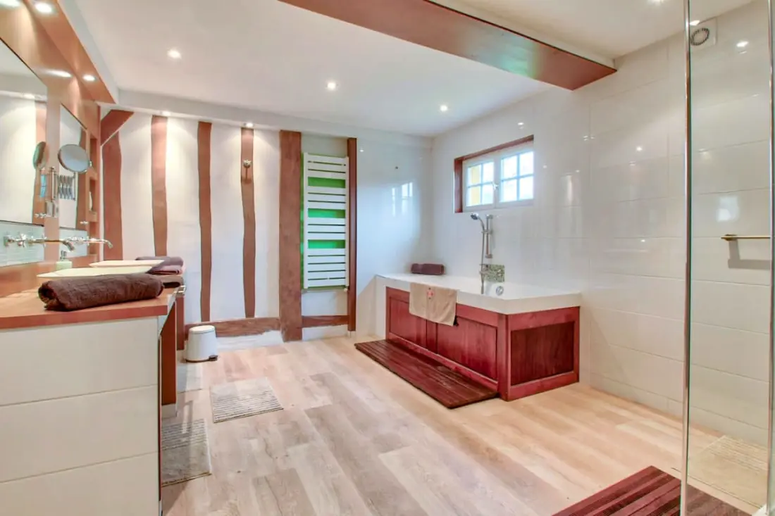 Ház 230 M2-től közeli Lake Leon és Ocean