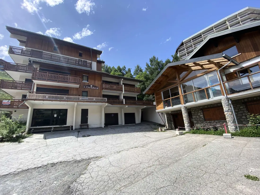 Etendard Residence