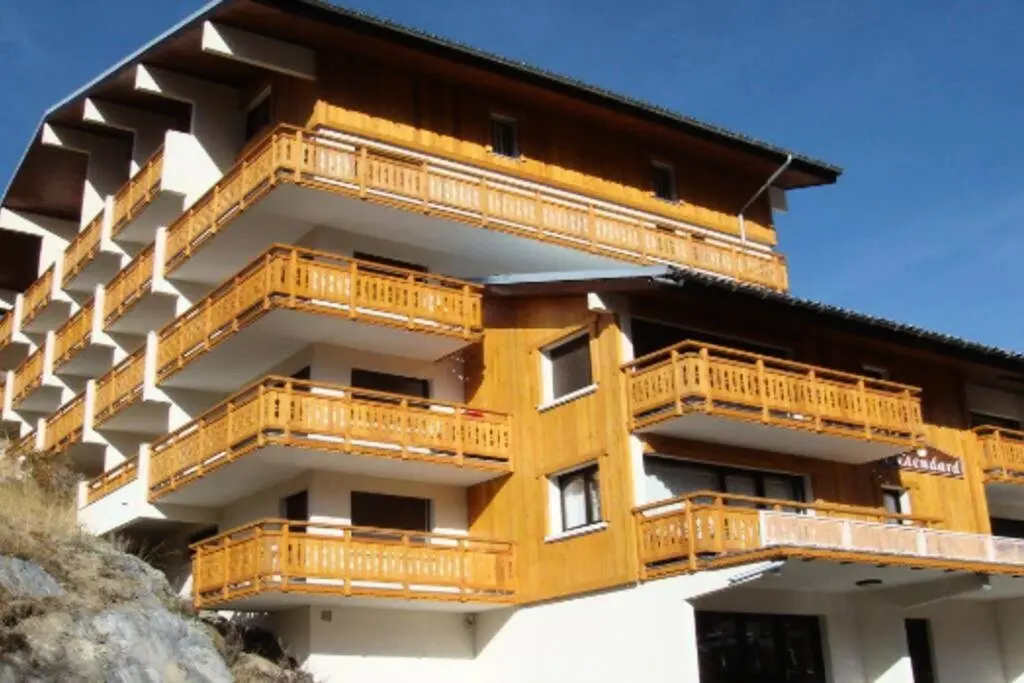 Etendard Residence