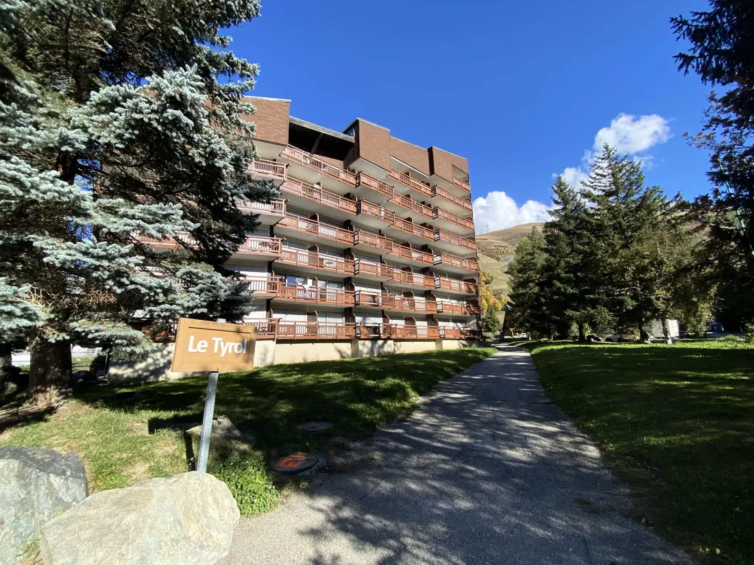 Tyrol Residence